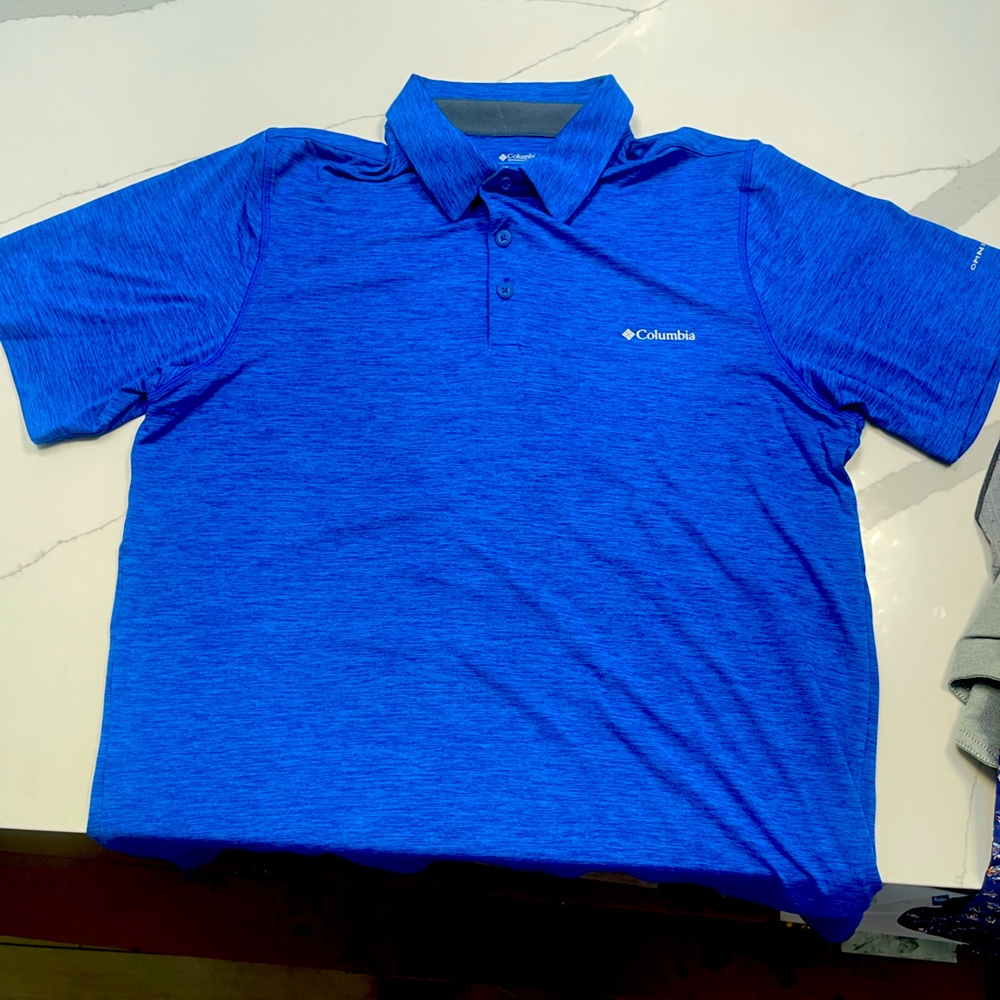 Colombia polo, worn once, comfy, new condition,